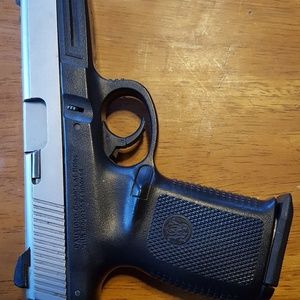 Meet your Posher, Monty